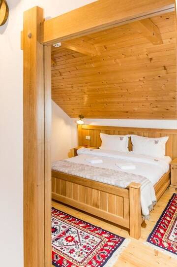 Фото номера Стандартный двухместный номер с 1 кроватью Гостевой дом Dacii Liberi Resort and Spa г. Petrova 6